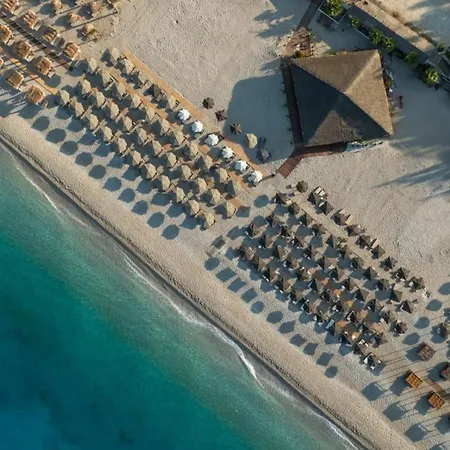 Kaiser Hotel 4*