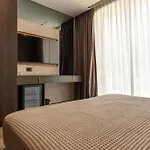 Kaiser 4*