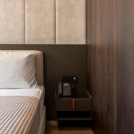 Kaiser Hotel 4*